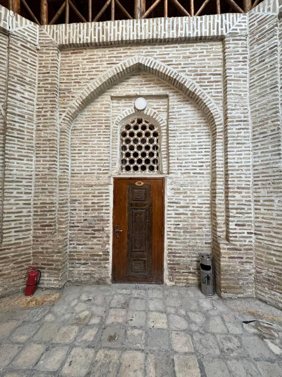 Ohun 18Th Century Caravansarai Buchara Exteriör bild