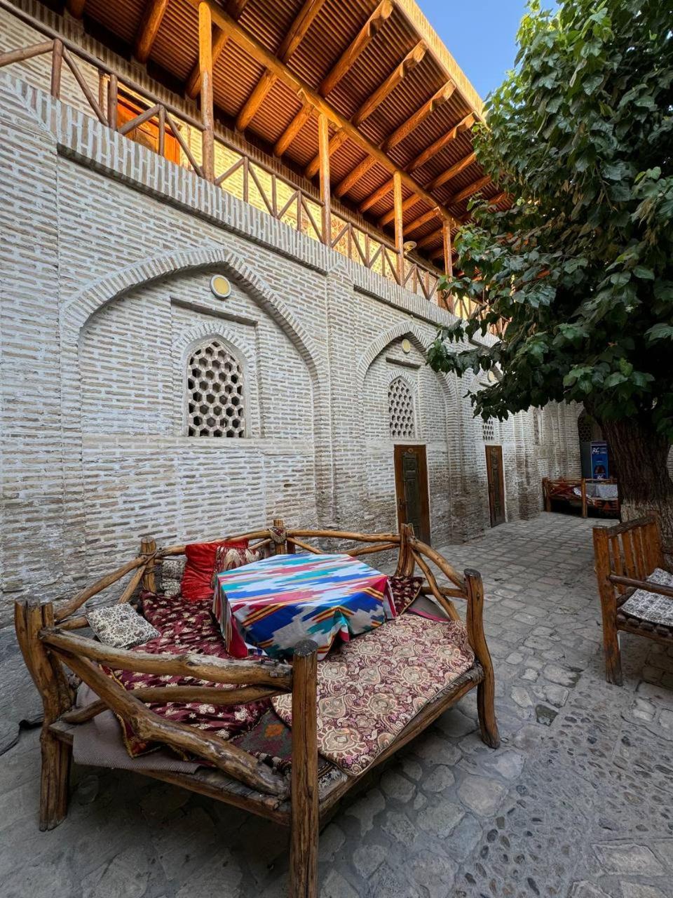 Ohun 18Th Century Caravansarai Buchara Exteriör bild