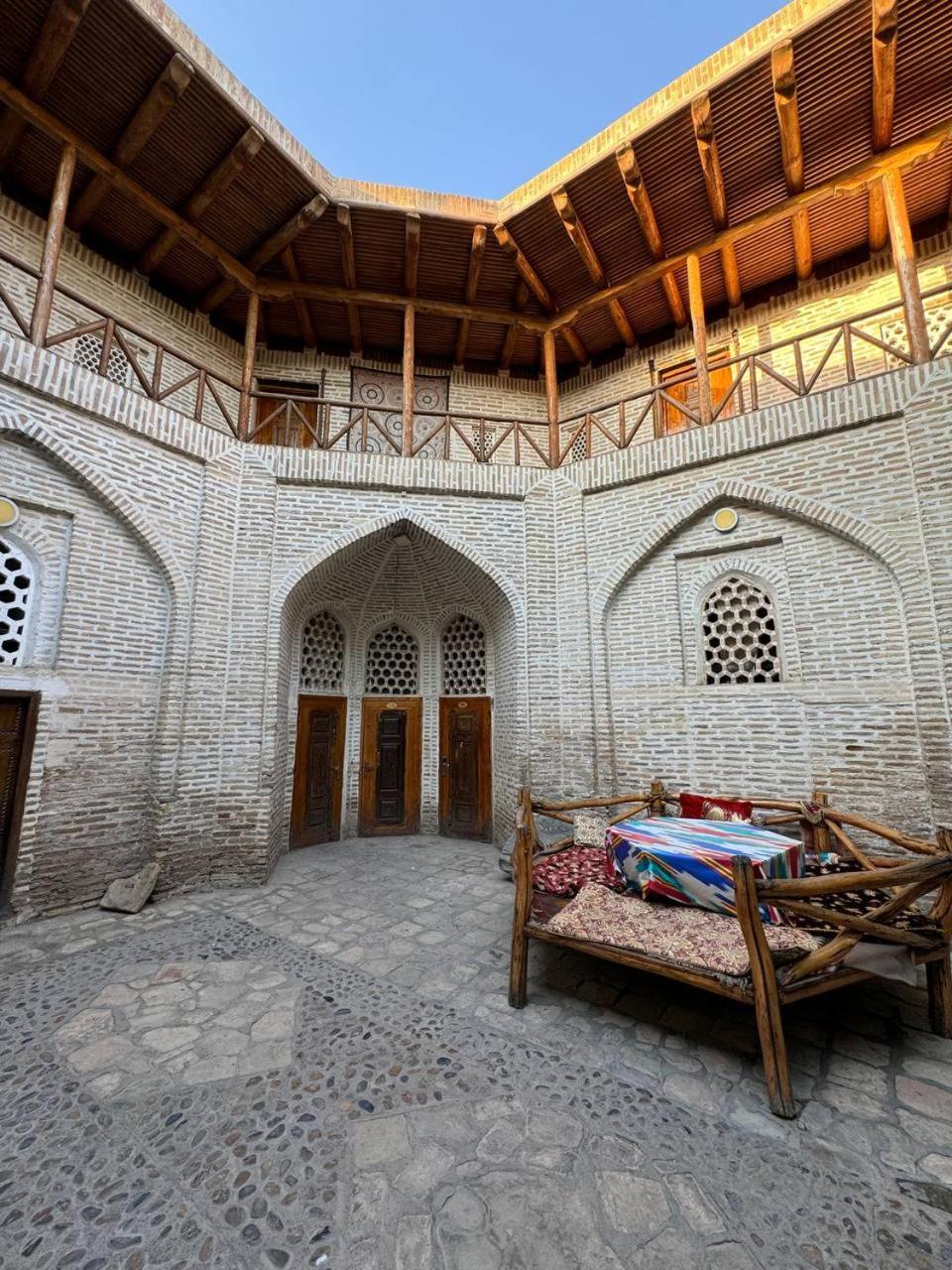 Ohun 18Th Century Caravansarai Buchara Exteriör bild