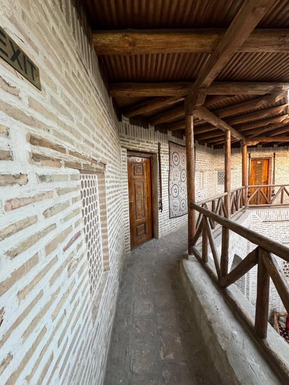 Ohun 18Th Century Caravansarai Buchara Exteriör bild