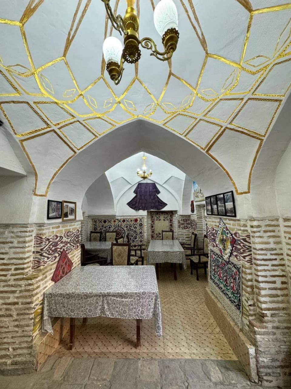 Ohun 18Th Century Caravansarai Buchara Exteriör bild