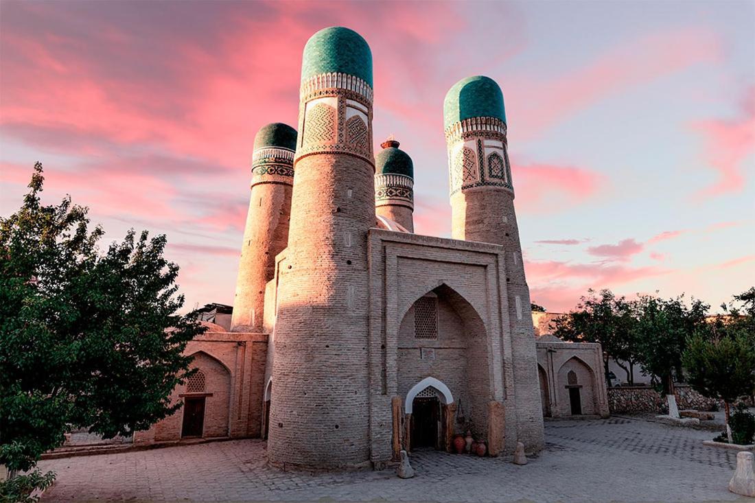 Ohun 18Th Century Caravansarai Buchara Exteriör bild
